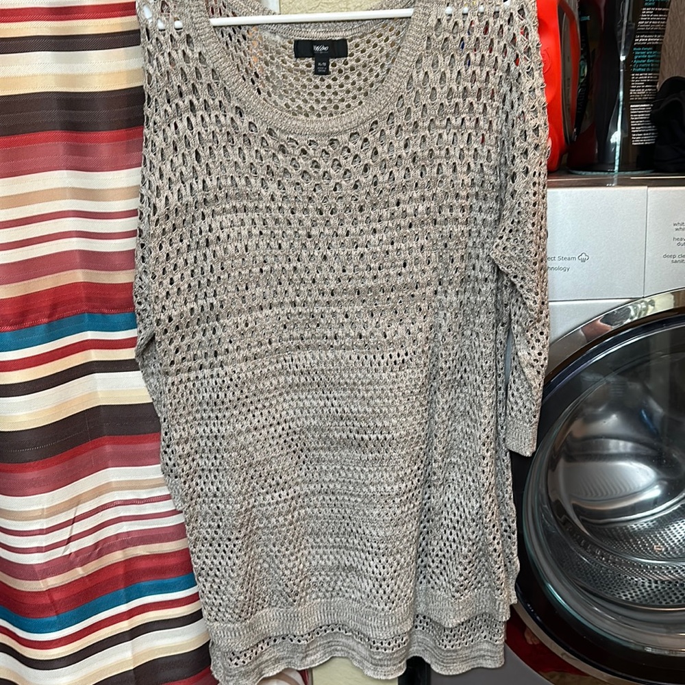 Long sleeve sweater